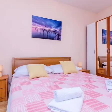Guest house & Lino