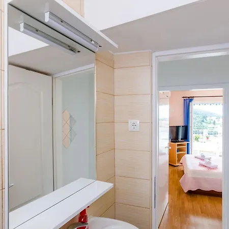 Guest house & Lino 3*